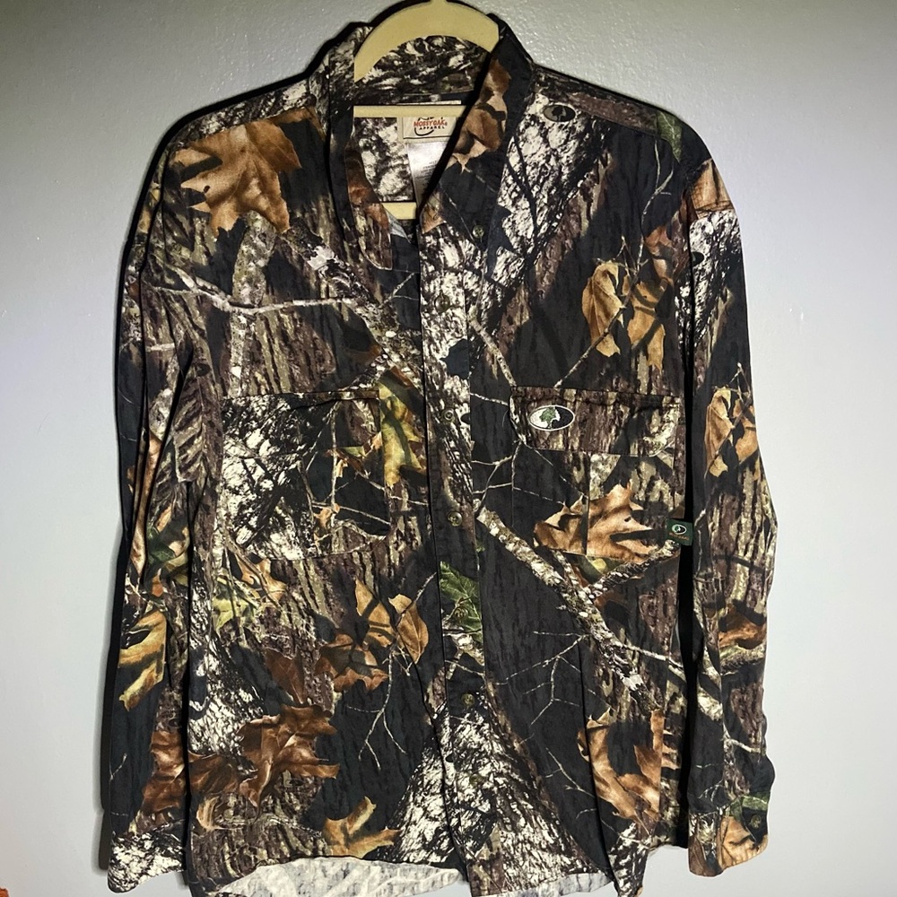 Mossy oak long-sleeved button down
